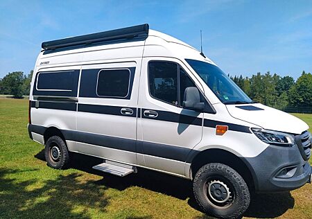 Mercedes-Benz Sprinter Hymer Grand Canyon S 4x4