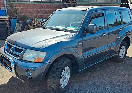 Mitsubishi Pajero 3,2 DI-D -