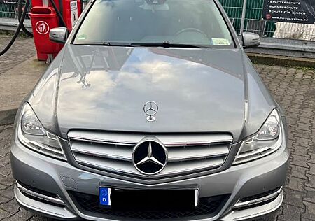 Mercedes-Benz C 180 - TÜV:bis 2027 Unfallfrei