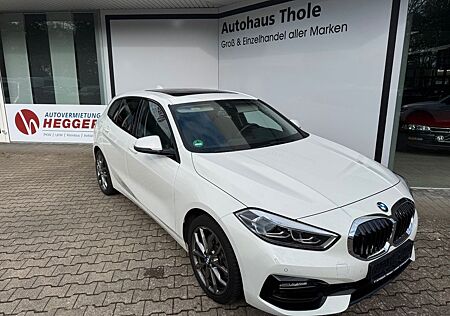 BMW 120 i Sport Line*PANO+SHZ+HEAD-UP*