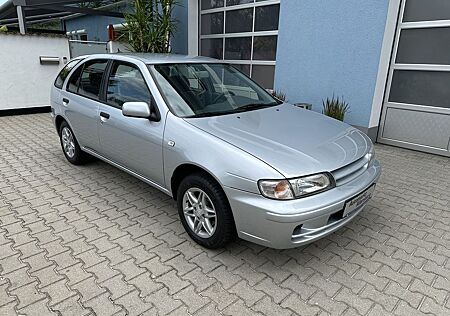 Nissan Almera Ambiente Automatik Klima Bestzustand