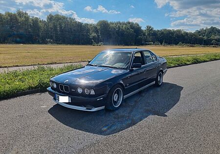 BMW 525 E34525i 24VM-Technik wg.gesundheitlicherProbleme