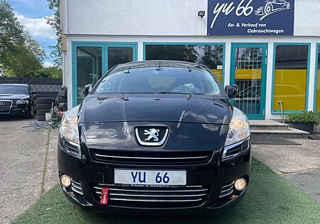 Peugeot 5008 5008Family plus1.6TurboPanorama-DachTÜV NEUmögli