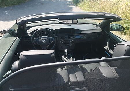 BMW 320i Cabrio -