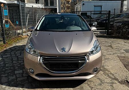 Peugeot 208 Allure SHZ*Pano*PDC