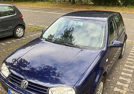 VW Golf Volkswagen 1.9TDI * 1. Hand