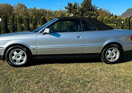 Audi Cabriolet 2.0 - wenig km Scheckheft