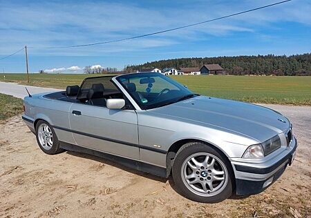 BMW 318i Cabrio Exclusiv Edition Exclusiv Edition