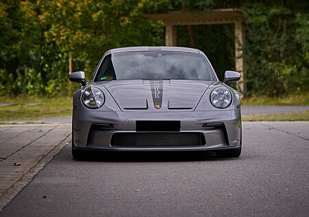 Porsche 992 GT3 GT3 mit Touring-Paket GT-Silber