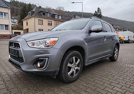 Mitsubishi ASX Instyle 4WD,Leder,SHz,Navi,Pano-Dach