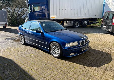 BMW 323ti Compact - mit Sportpaket