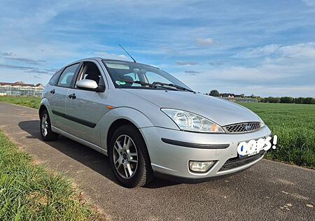 Ford Focus 1.6 -