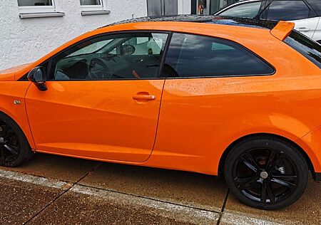 Seat Ibiza SC 1.6 16V Color Edition Lumina Orange...