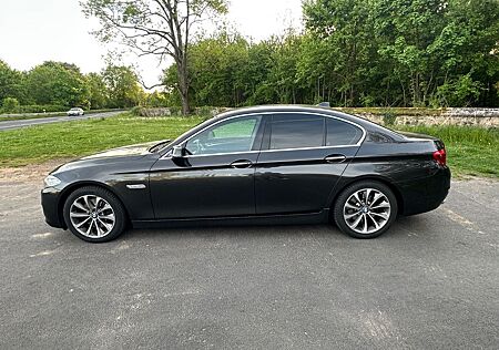 BMW 525d xDrive A Luxury Line Luxury Line