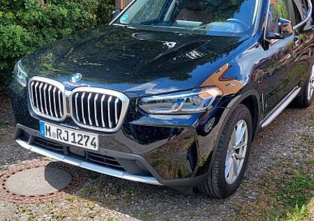 BMW X3 xDrive20i Aut. ACC/AHK/DriveProf/LifeCockProf