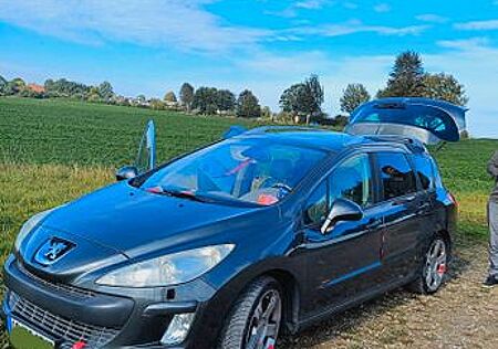 Peugeot 308 LPG 7 Sitzer SW Platinum 140 THP Automatik P