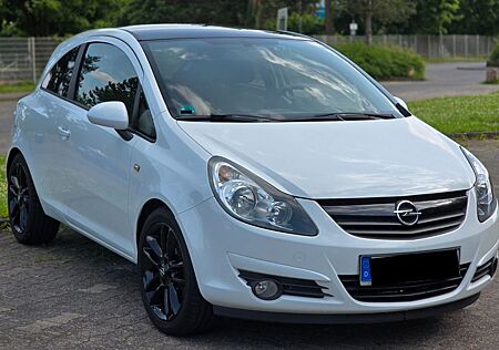 Opel Corsa 1.4 Color Edition