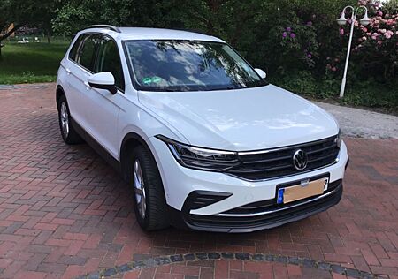 VW Tiguan Volkswagen 1.5 TSI OPF Life Life
