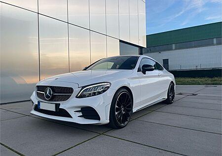 Mercedes-Benz C 200 C200 Coupé AMG Paket Digital Cockpit