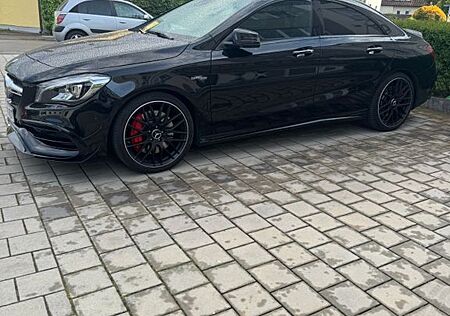 Mercedes-Benz CLA 45 AMG Mercedes-AMG CLA 45-Aero-Performance-Garantie