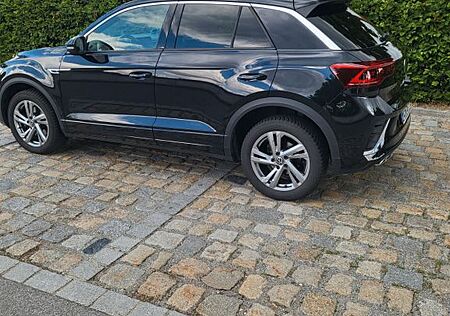 VW T-Roc Volkswagen 1.5 TSI DSG R-Line, Sthz, Pano, Leder