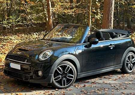 Mini Cooper S Cabrio Cooper S, 192 PS, LED, 18", schwarz, Touch-Navi