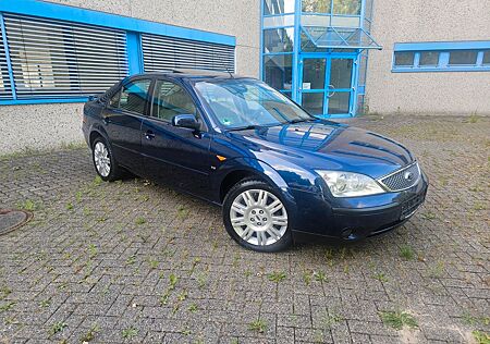 Ford Mondeo 2.5 V6 Ghia-LEDER-KLIMA-TÜV NEU