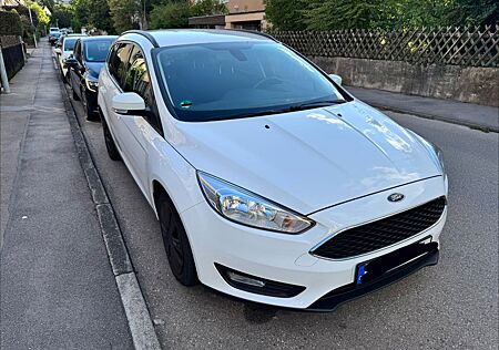 Ford Focus 1,0 EcoBoost 92kW Business Turnier Bus...