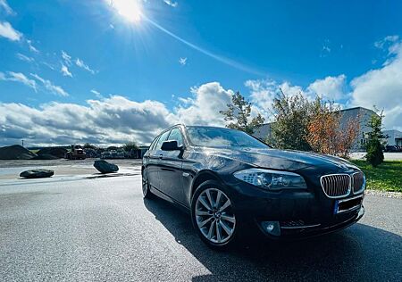 BMW 530d xDrive Touring - TOP