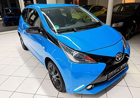 Toyota Aygo (X) Aygo (X) 1,0-l-VVT-i x-cite Kamera ALU Klima