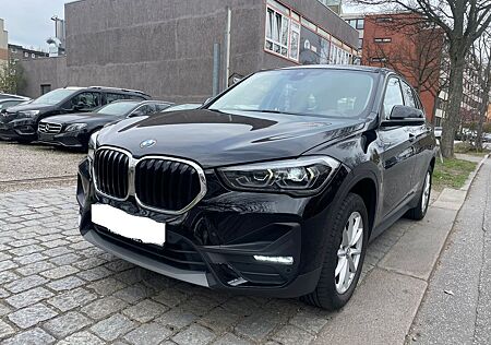 BMW X1 sDrive18d Sport Line Xennon LED PDC ECO