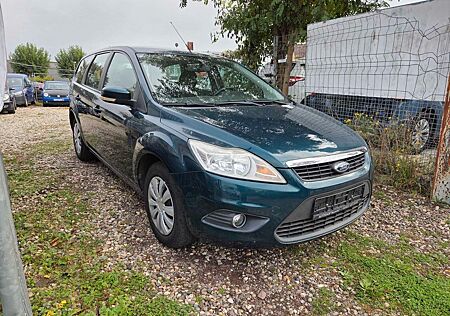 Ford Focus Turnier Style! Tüv Neu!1.Hand!