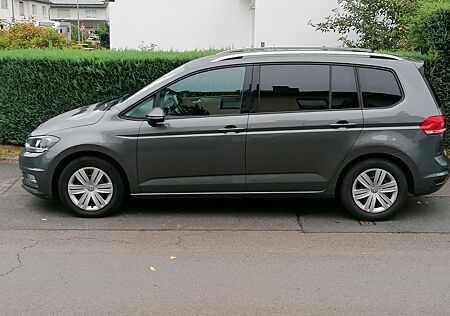 VW Touran Volkswagen 1.2 TSI Comfortline BMT Comfortline