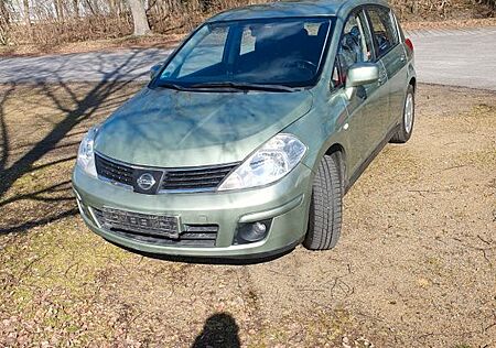 Nissan Tiida 1.6 acenta Neu TüV