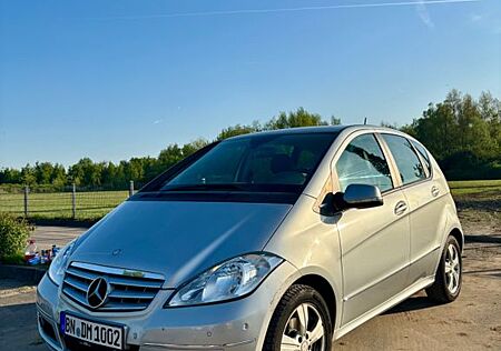 Mercedes-Benz A 180 AVANTGARDE Autotronic AVANTGARDE