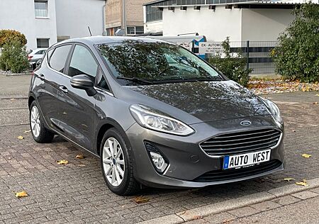 Ford Fiesta Titanium LED-Licht*Navi*Tüv NEU