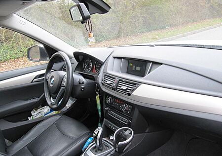 BMW X1 sDrive18d -Autom.Pano.Leder Navi