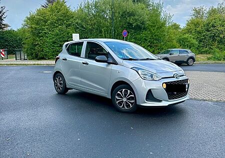Hyundai i10 1.0 Trend /Klima/TÜV(05/2027)