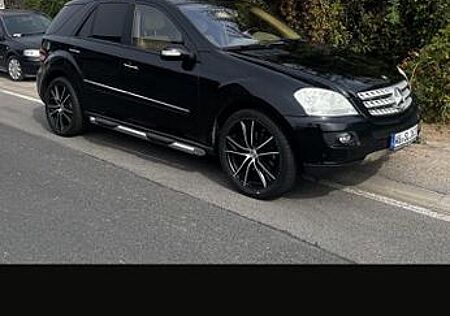 Mercedes-Benz ML 320 CDI 4MATIC -