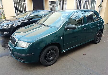 Skoda Fabia 1.4 16V, Klima, ZV, AHK, TÜV NEU