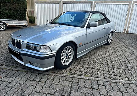 BMW 320i Cabrio