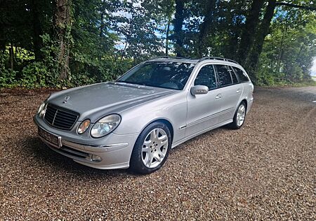 Mercedes-Benz E 320 E -Klasse/Harmann/Navi/Memory/Text Lesen