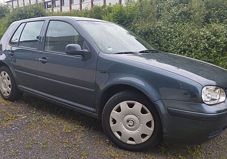 VW Golf Volkswagen 1.6 Edition