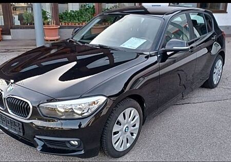BMW 118i Top-gepflegter | Business Paket | Navi