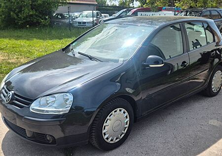 VW Golf Volkswagen V Lim. Trendline