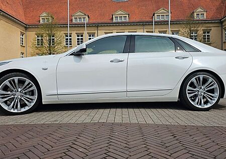 Cadillac CT6 3.0TT AWD Platinum white Edition