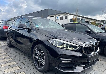 BMW 118i Sport Line*SHZ*LED*DAB*PDC*Sportsitze*