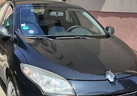 Renault Megane Je t'aime 1.6 16V 100 Je t'aime