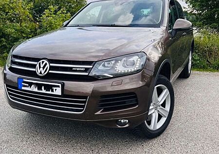 VW Touareg Volkswagen 3.0 Hybrid Tiptronic Exclusive Exclusive