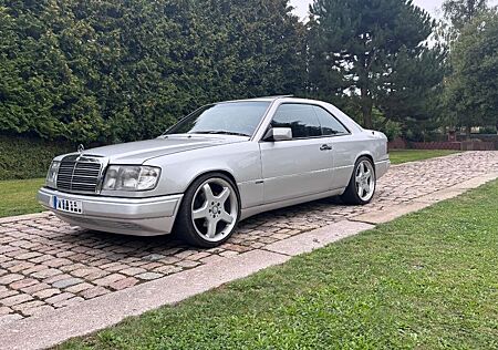 Mercedes-Benz 320 gebraucht kaufen Mercedes-Benz 320 Vollrestaurierter CE, Rostfrei, Voll